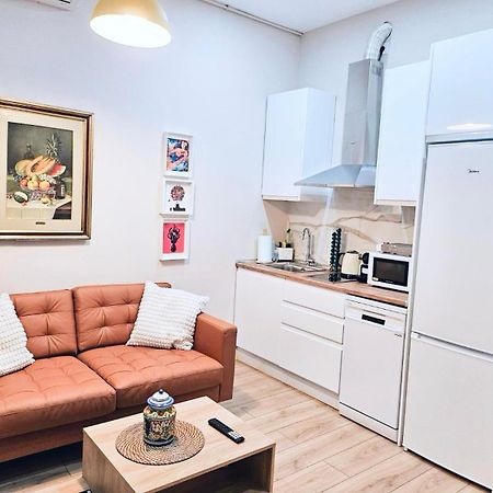 Acogedor Apartamento En Atocha By Bebalmy Мадрид Екстер'єр фото